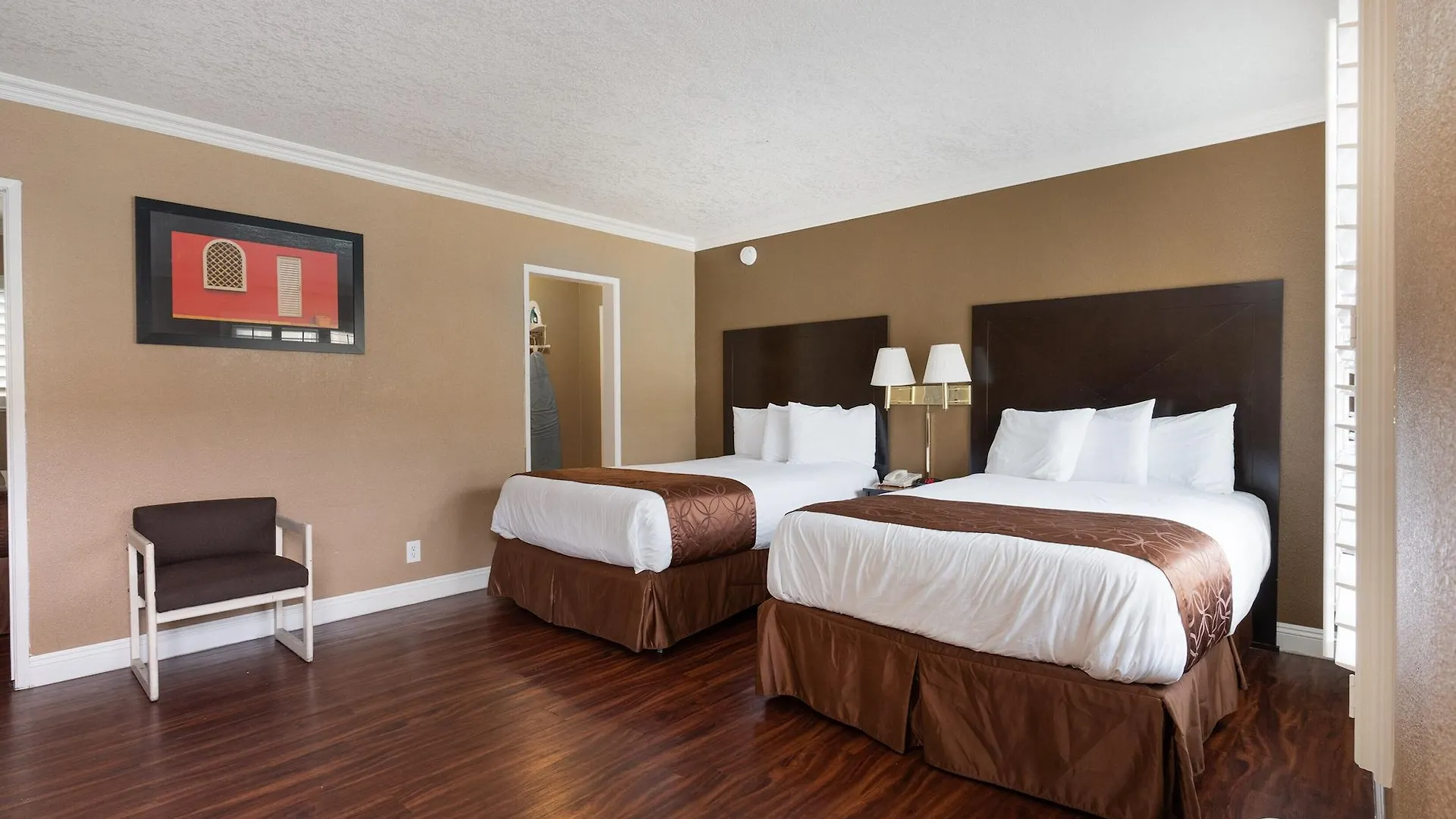 Americas Best Value Inn & Suites Anaheim Hotel